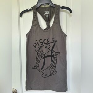 Freeze Pisces Zodiac Graphic Tank Top Gray Black Racerback Size M Astrology